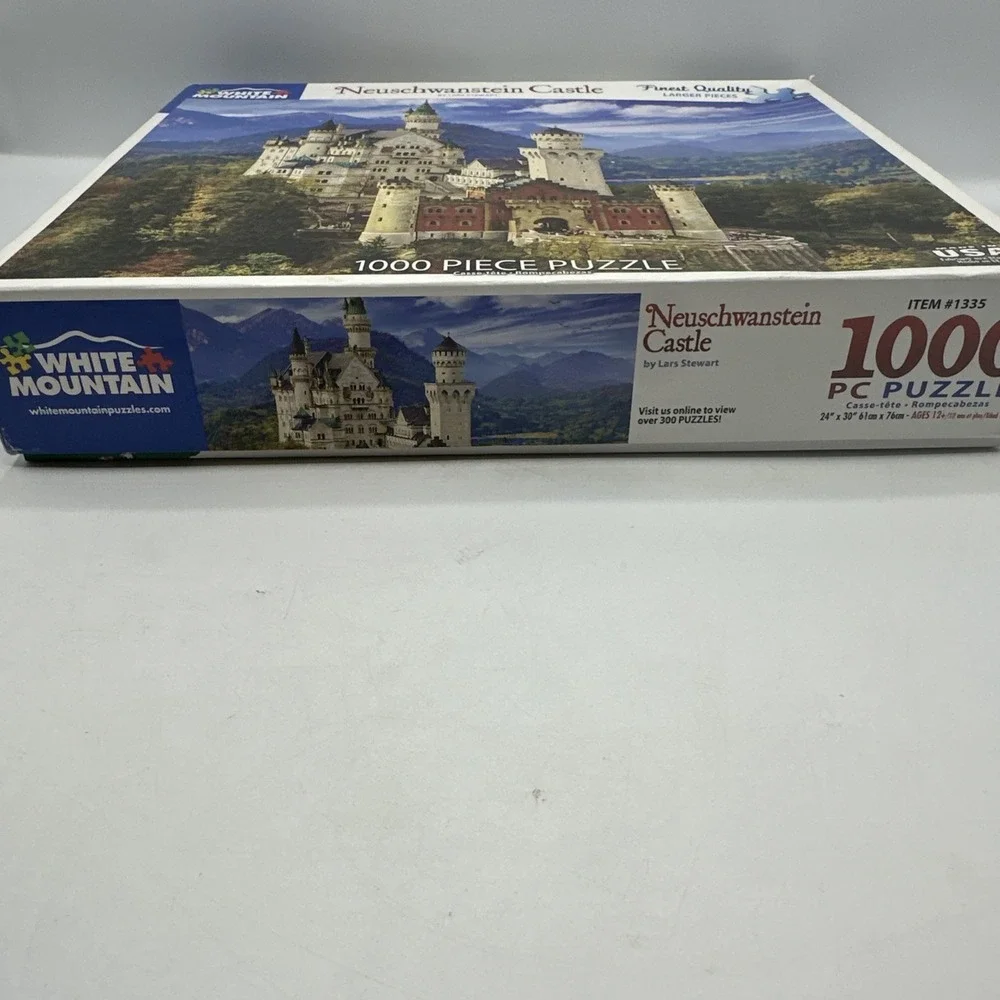 Neuschwanstein Castle Puzzle‎ (1000 Large Pieces) White Mountain Puzzle Co. Used